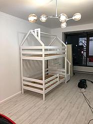 Детская двухъярусная кровать