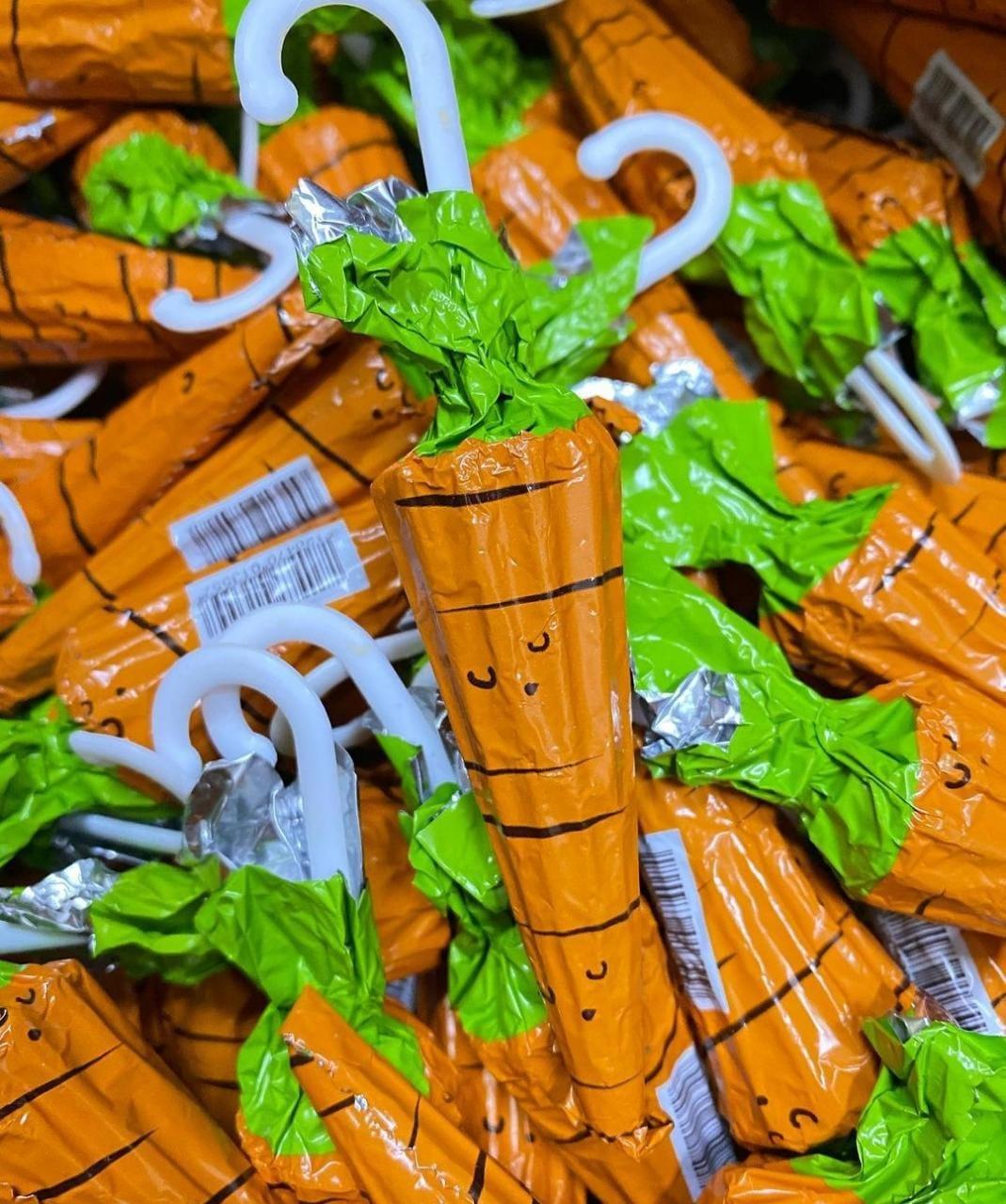 Шоколадные фигурки "зонтик, морковка"  в ассортименте 12гр /штучно/