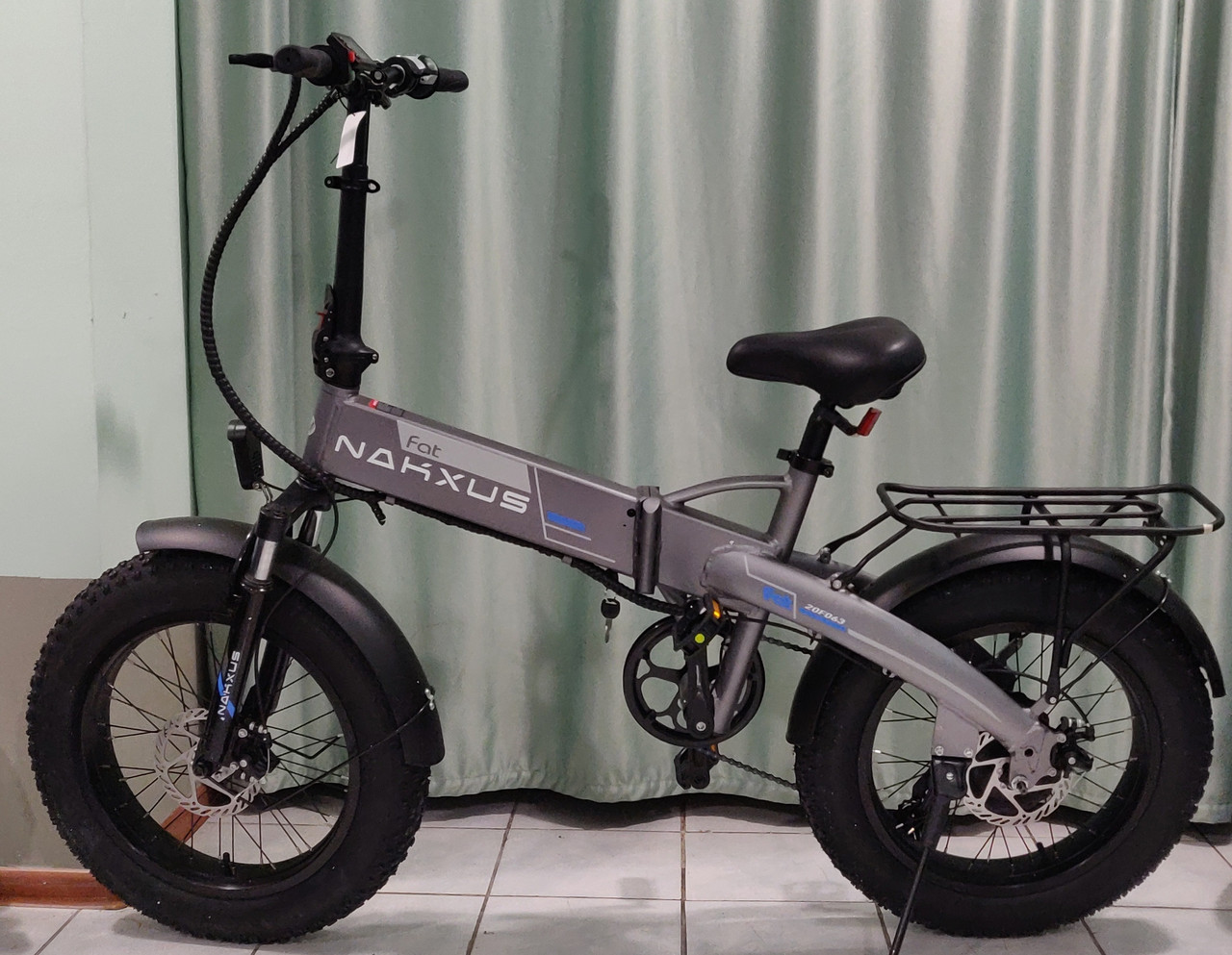 48v 350w, аккум. Li-ion 48v 10 A/H. Электровелосипед складной. Колеса 20*4".