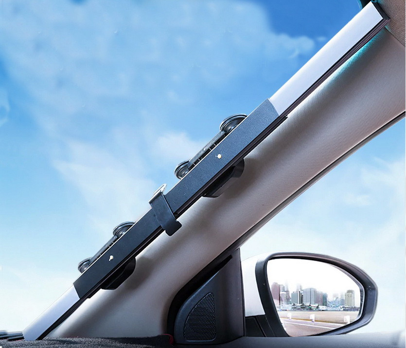 Солнцезащитная шторка Car upgraded version of telescopic sun block (Выдвижная, на присосках)