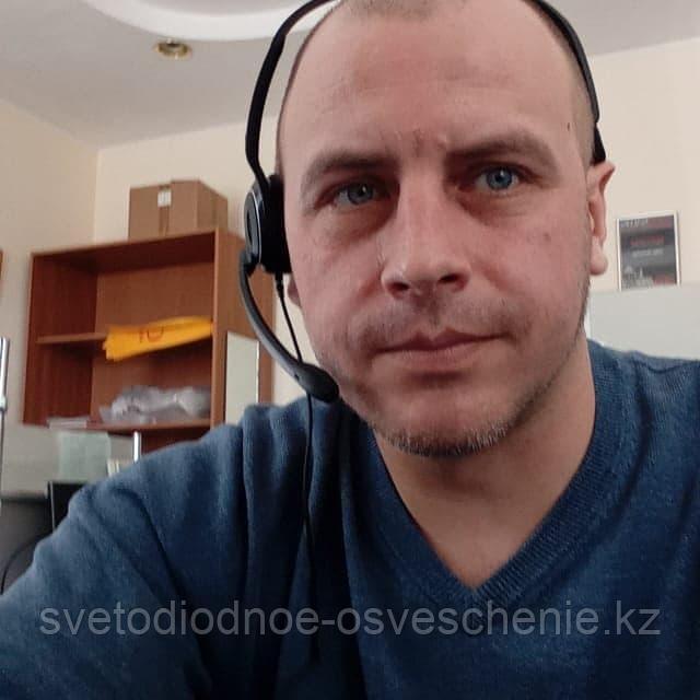 Логисты, люди ответственные за доставку и хранение товаров на складе Александр