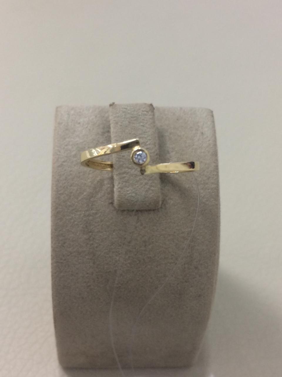 Кольцо с цирконом / жёлтое золото - 17,5 размер