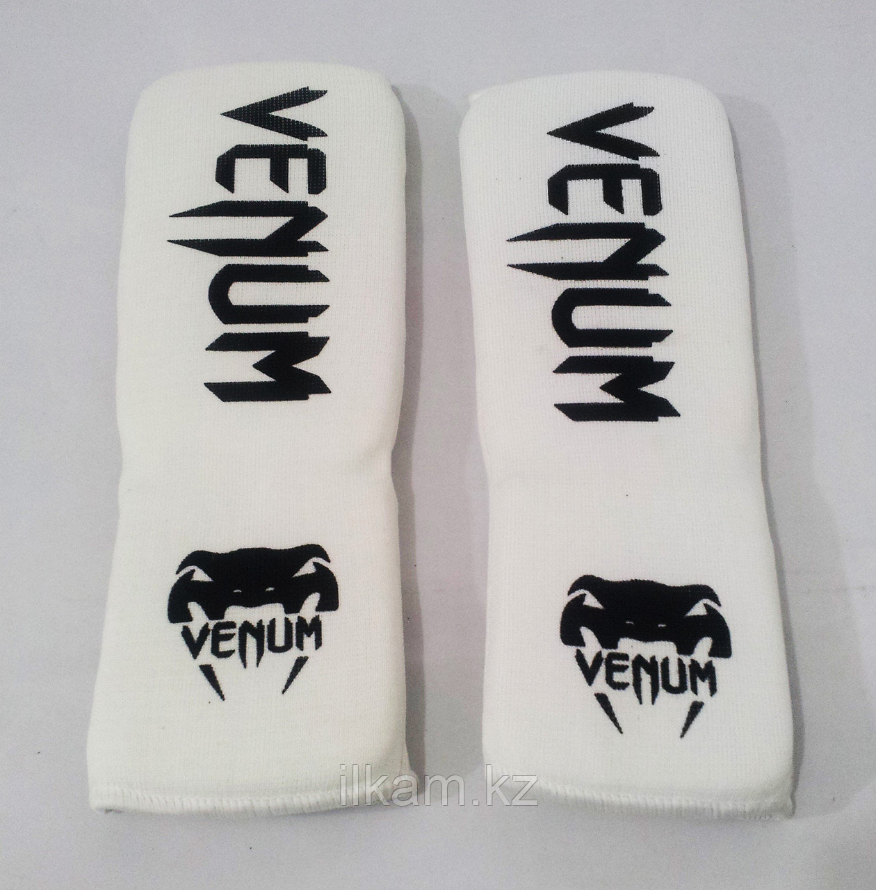 Щитки на ноги для каратэ Venum - фото 1 - id-p89257159