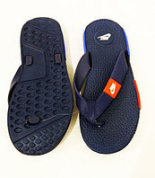 Сланцы Nike