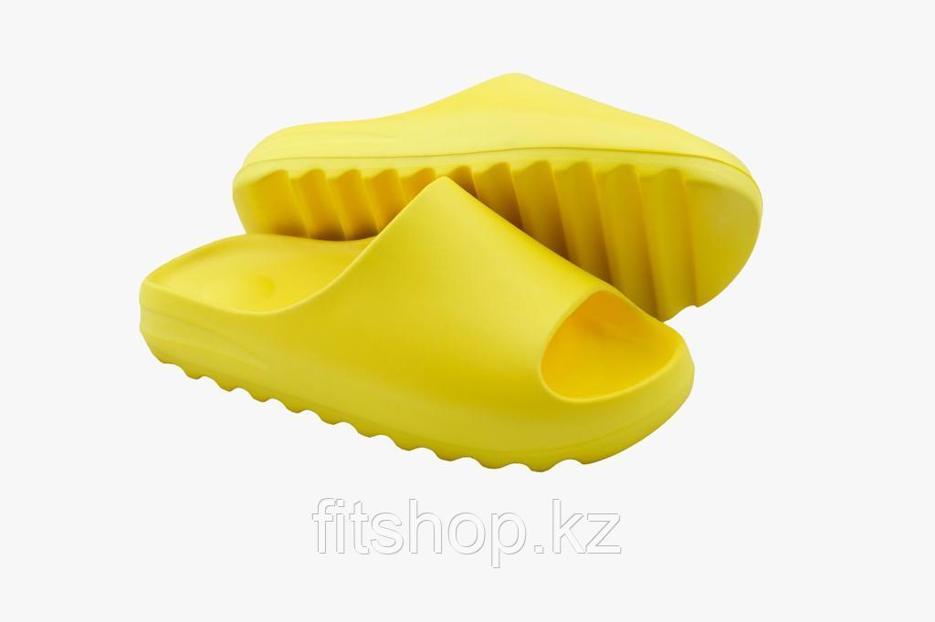 Женские сланцы Adidas Yeezy Slide - фото 4 - id-p89316906