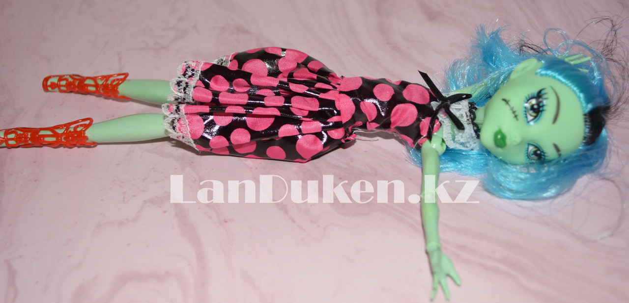 Кукла для девочек ВЕНЕРА МАКФЛАЙТРАП "Монстер хай" 26 см в черном платье в розовый горошек - фото 4 - id-p89334459