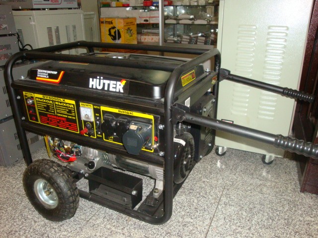 Электрогенератор DY6500LX с колёсами и аккумулятором Huter - фото 2 - id-p139982