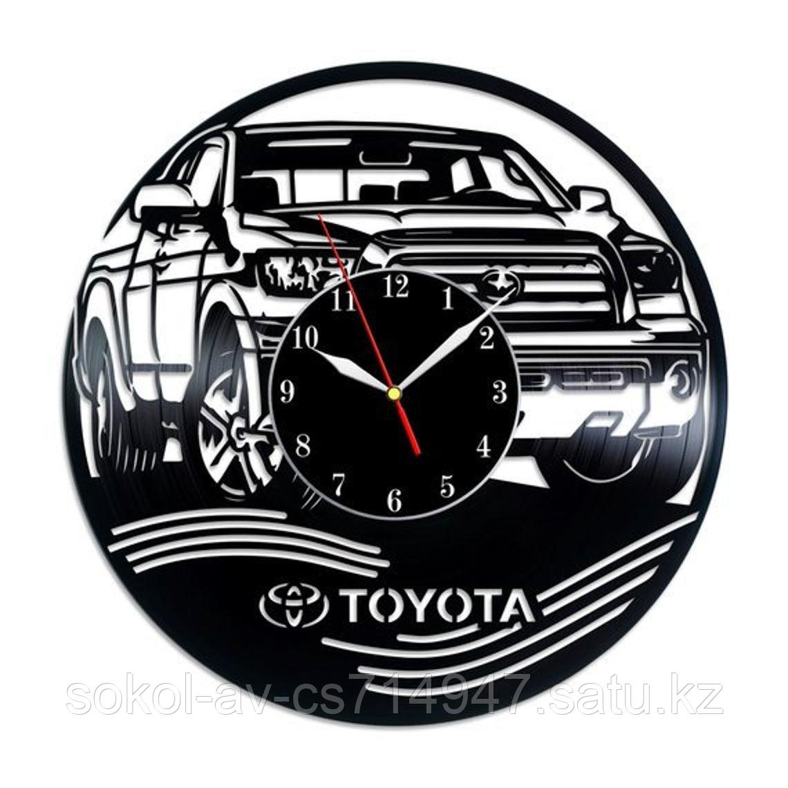 Настенные часы из пластинки, Toyota Pickup Тойота Пикап, подарок владельцу, фанатам, любителям, 0495