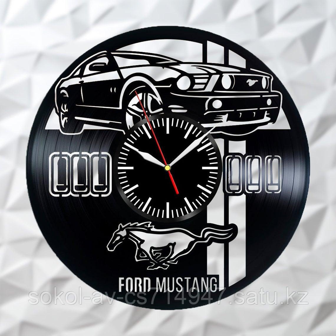 Настенные часы из пластинки, Ford Mustang Форд Мустанг, подарок владельцу, фанатам, любителям, 0496