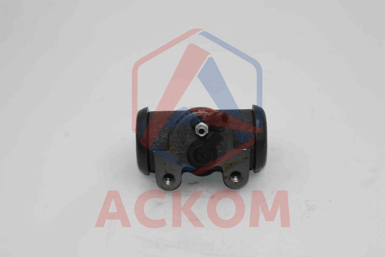 Главный тормозной цилиндр ваз 21213. Задний тормозной цилиндр 21213. Ваз нива 2121 цилиндр задний тормозной. Задний тормозной цилиндр нива 2121. Задний тормозной цилиндр нива 2121.