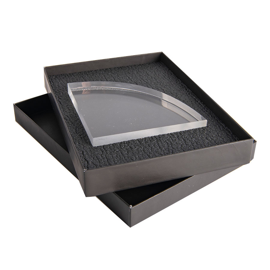Награда SEGMENT в подарочной коробке, прямые грани матовые, дуга с фаской, 140х140х25 мм, акрил - фото 1 - id-p89718090