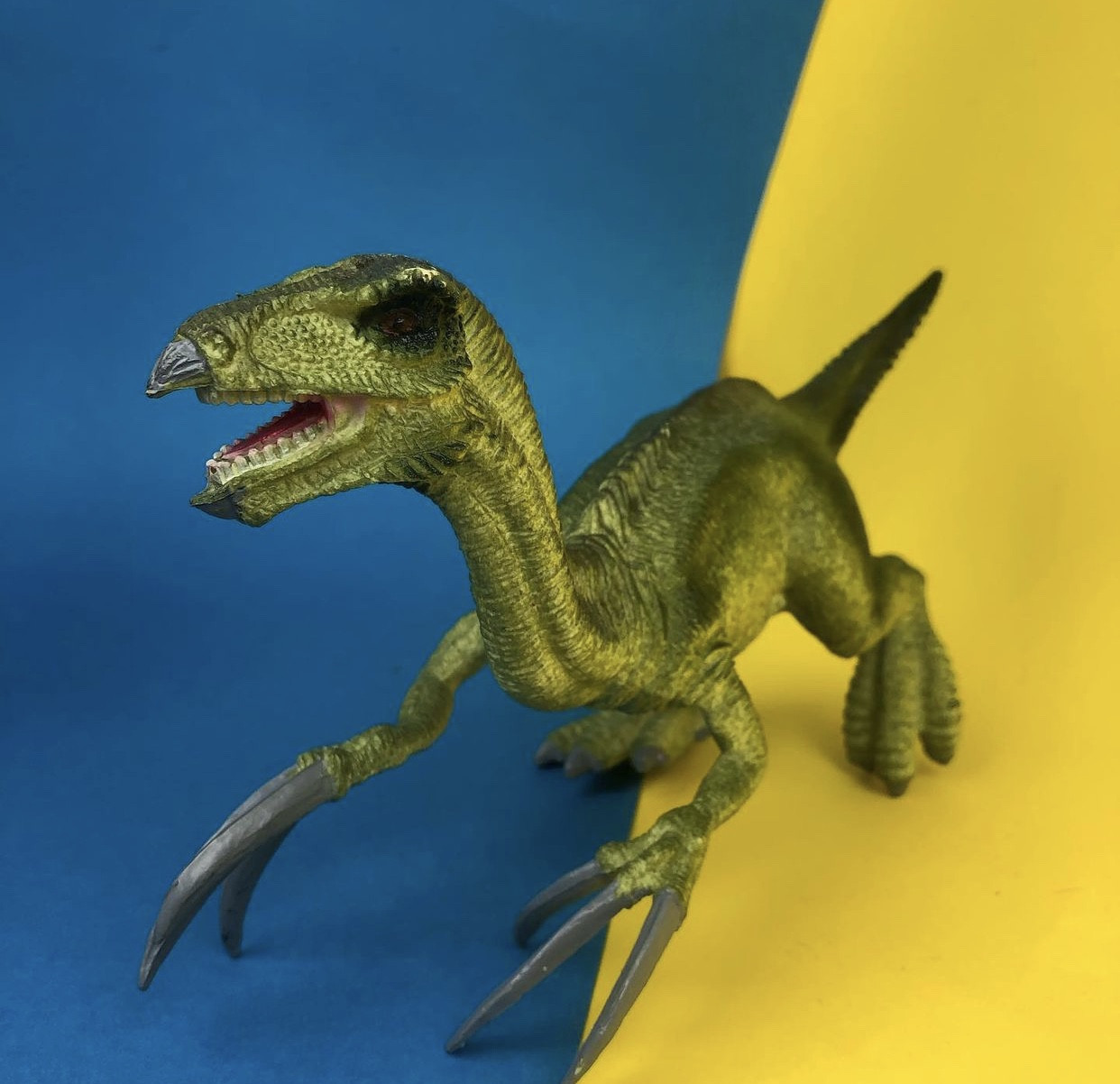 Динозавр