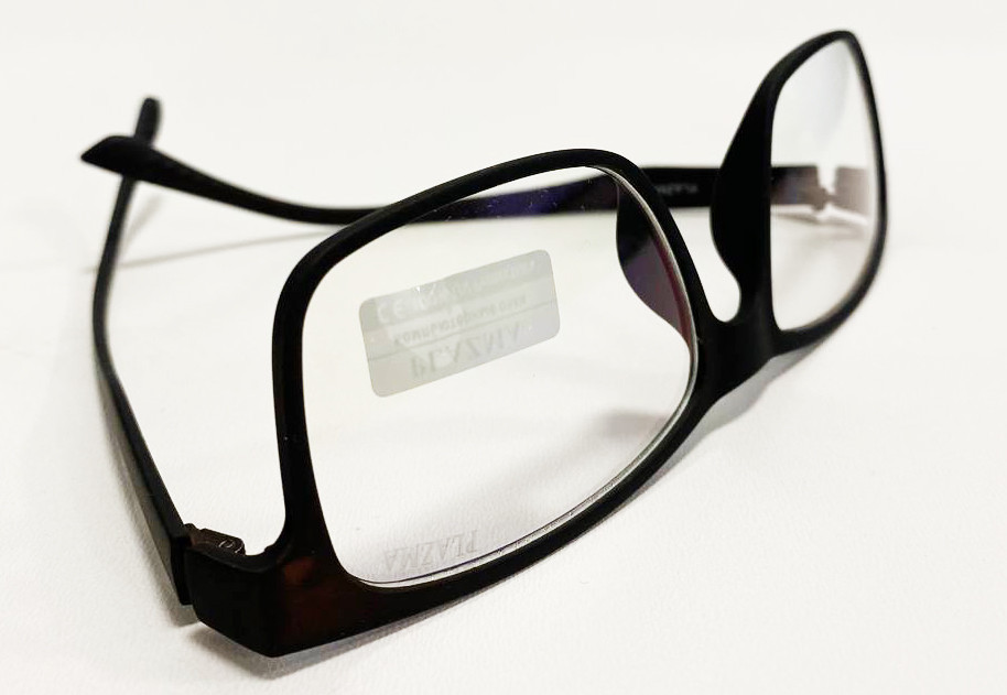 Компьютерные очки хамелеоны с тоненькой душкой узкая оправа матовая Plazma черные - фото 3 - id-p89910770