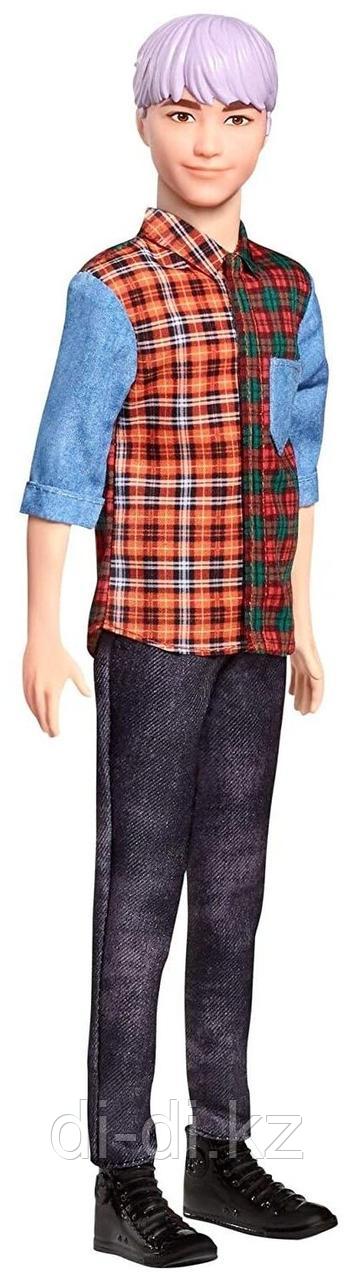 Mattel Barbie Кен Модник в клетчатой рубашке GYB05