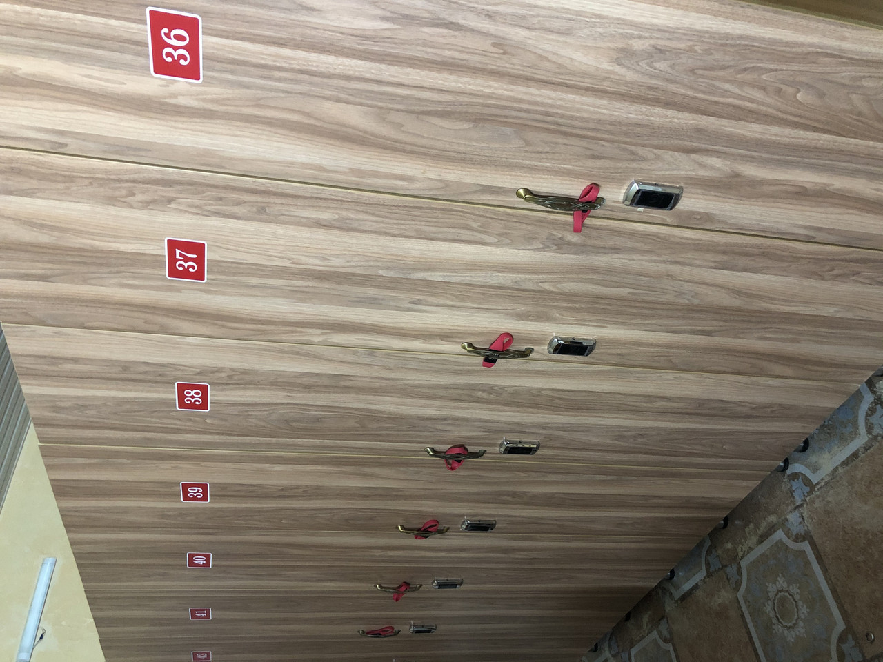 Электронные замки для шкафчиков раздевалок с браслетом RFID: продажа ...