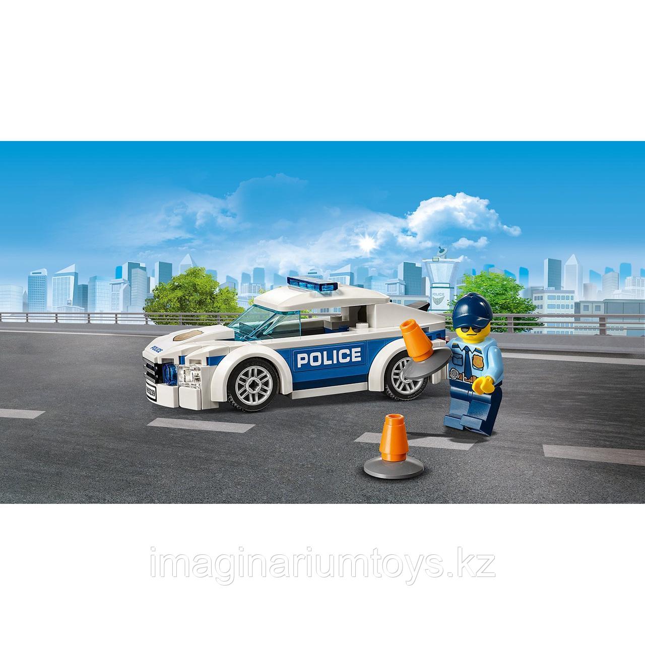 Конструктор LEGO City Лего Город Полицейский автомобиль 60239 - фото 4 - id-p90143136