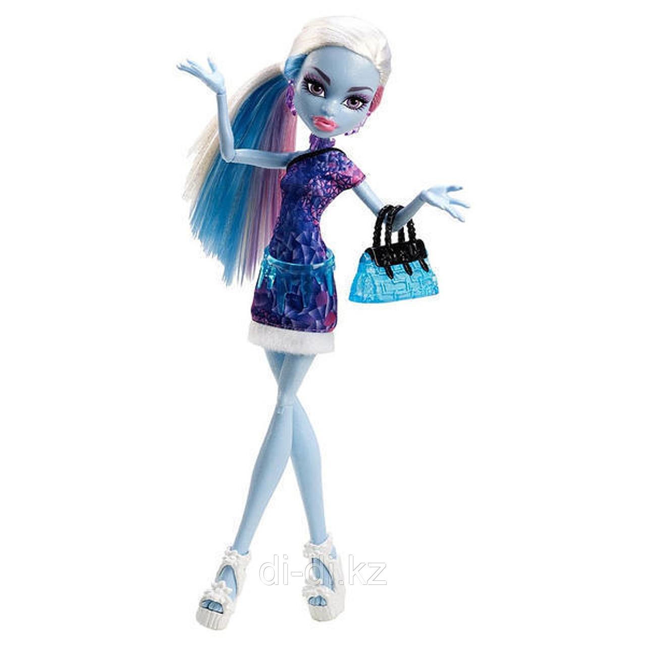 Mattel Куклы Monster High МН Путешествие, Abbey Bominable Y0392