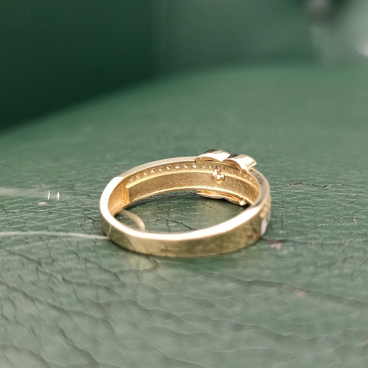 Кольцо с цирконом и белой эмалью / 17,5 р (Шоурум) - фото 4 - id-p90325073