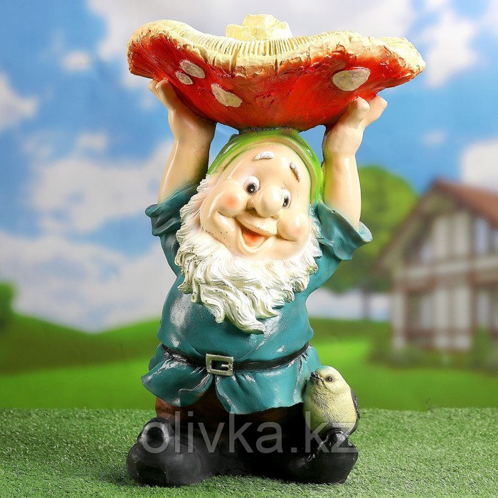 Садовая фигура "Гном с грибом - поилка" 48х31см МИКС