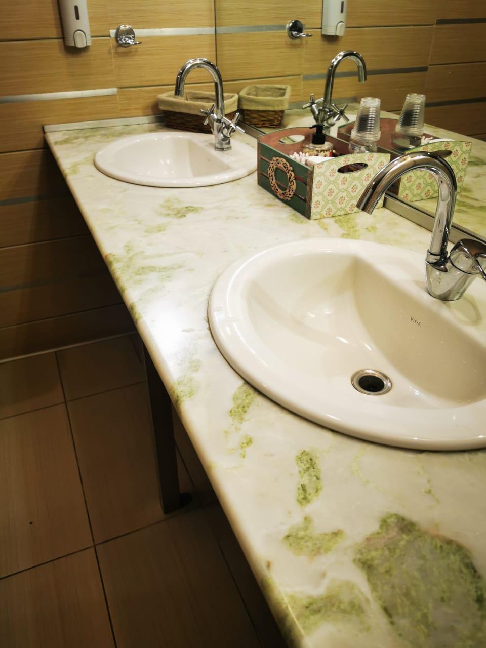 Мраморная столешница в ванную - фото 2 - id-p90411918