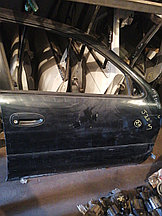 Дверь правая передняя Toyota Arista.