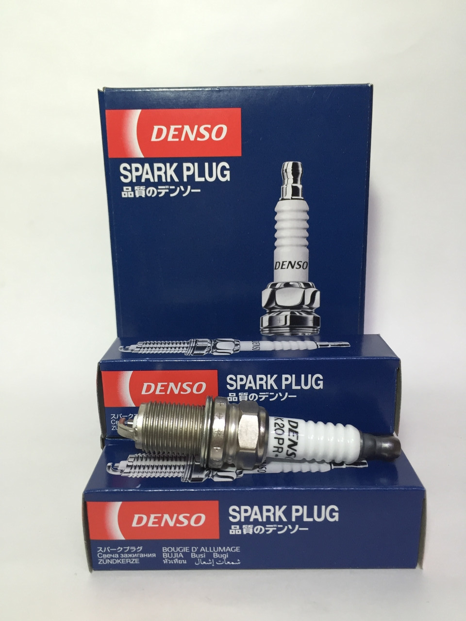 Cвеча зажигания марки DENSO (VW Golf 5 2.0, Passat 2.0 05-10, Citroen, Ford, Hyundai, Kia, Lada 110,)