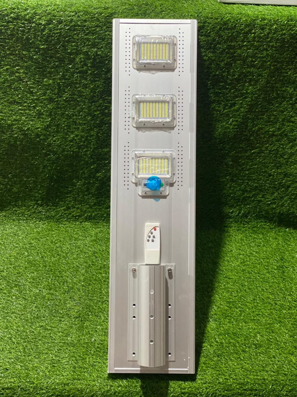 Уличный светильник на солнечной батарее 100Вт