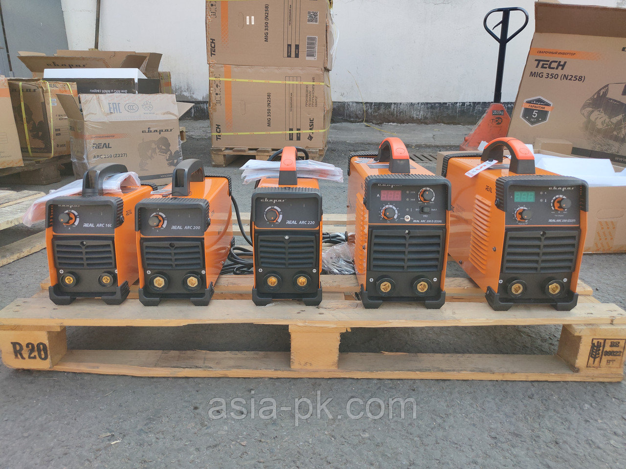 Сварочный инвертор TIG 200P REAL (W224)
