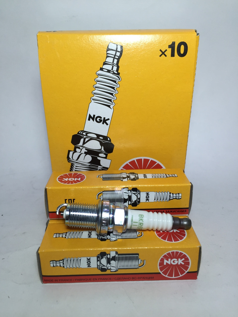 Cвеча зажигания марки NGK (Honda Civic, Mazda 323, Mitsubishi Galant 1.3-2.0i 89>)