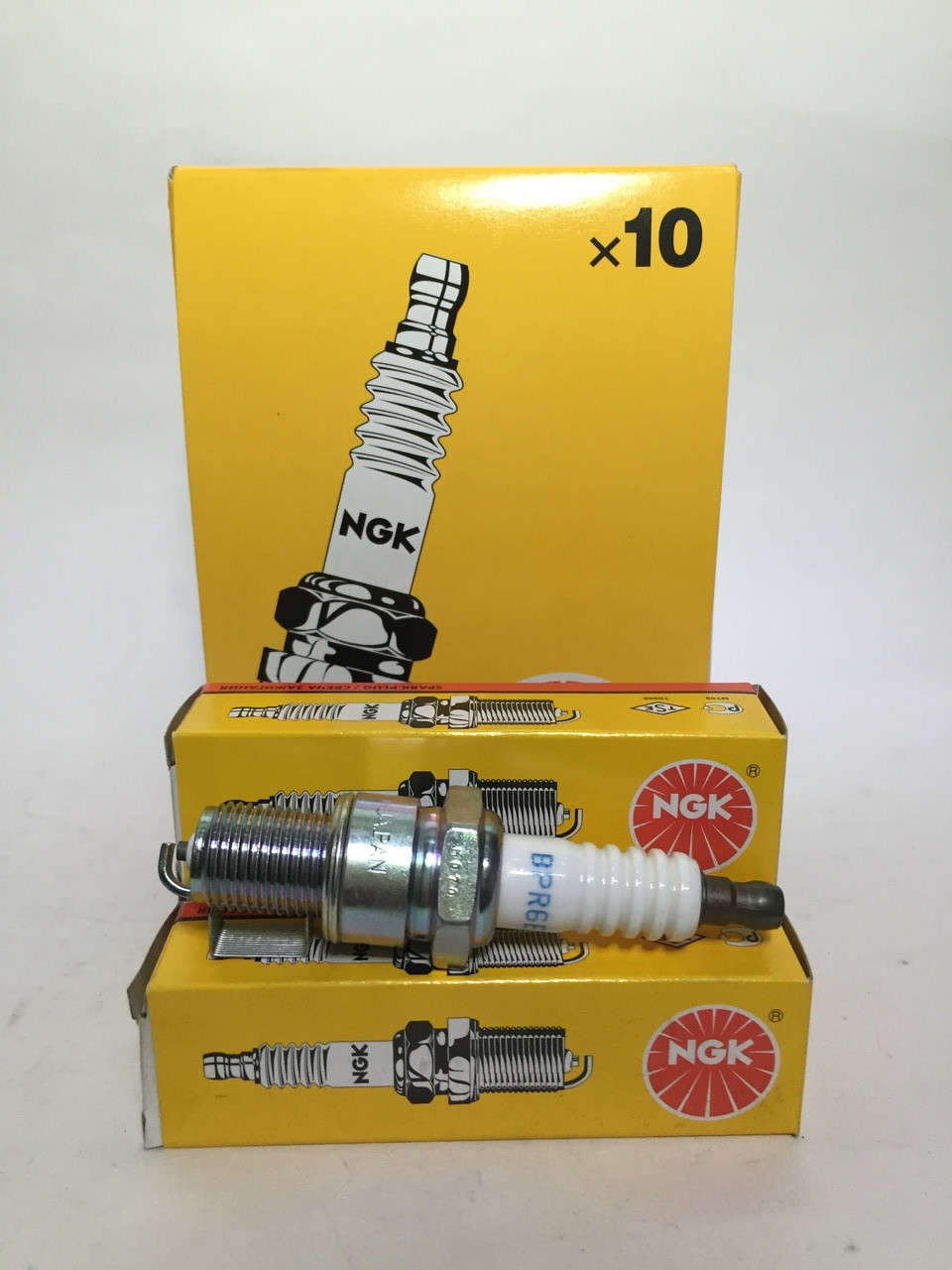 Cвеча зажигания марки NGK (Ford Granada, Mazda 323/626, Nissan 1.3-2.9 85-94)