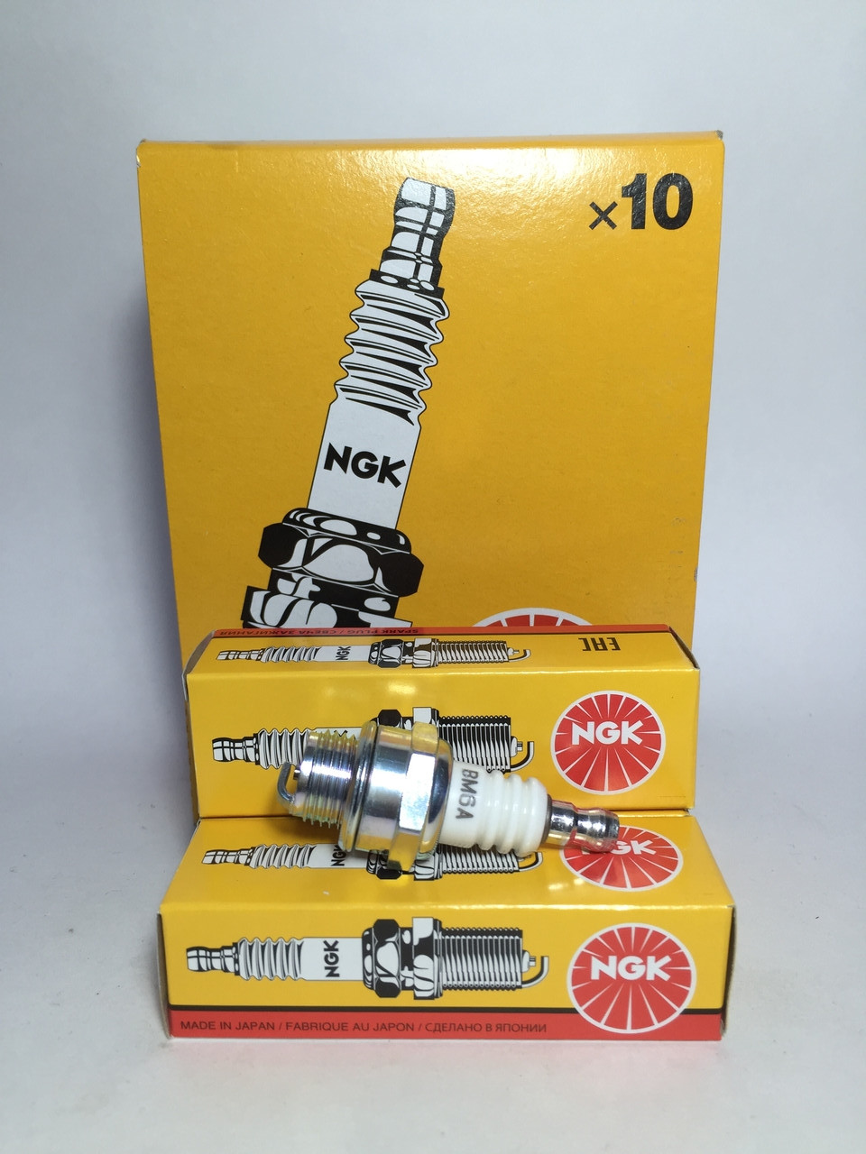 Cвеча зажигания марки NGK (Honda)