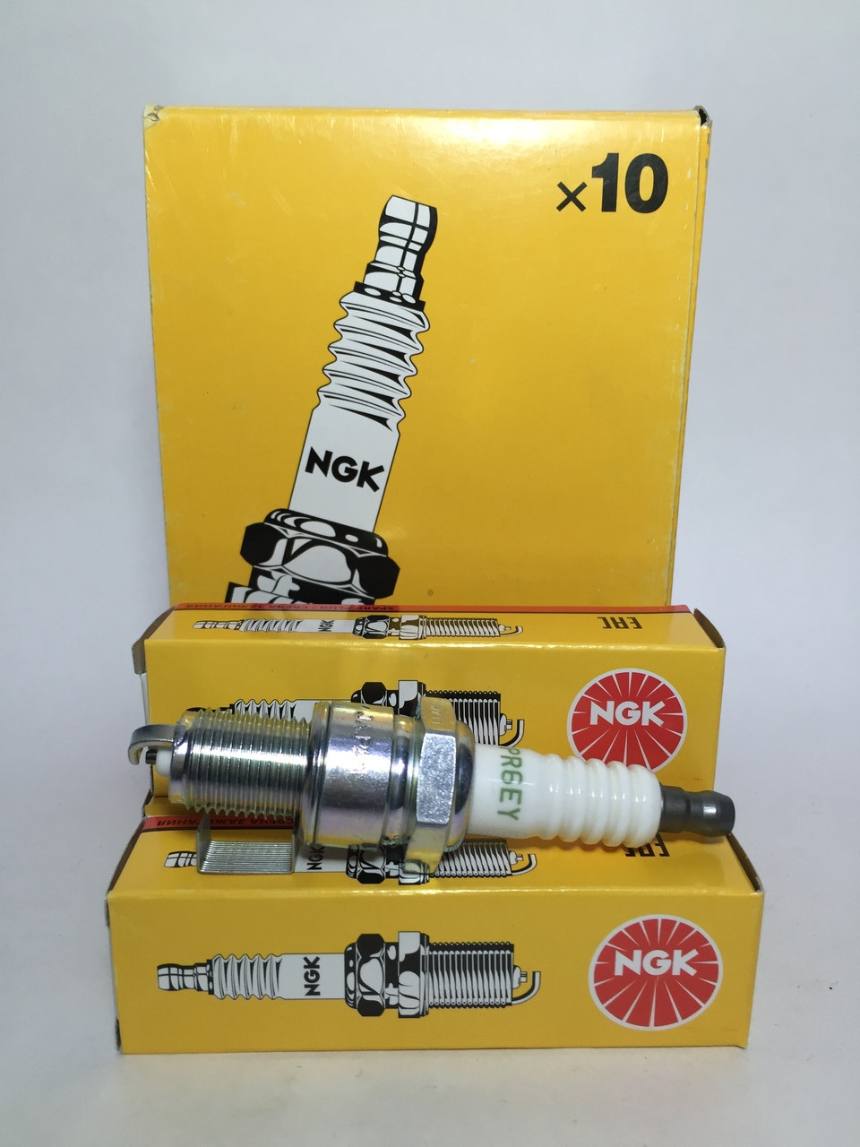 Cвеча зажигания марки NGK (Honda Accord/Prelude 1.6/1.8 83>, Toyota Corolla 1.3 93-97)