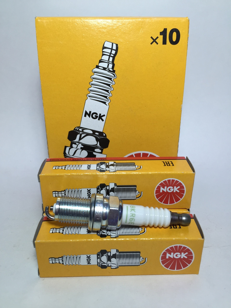 Cвеча зажигания марки NGK (Mazda-323/626 1.8 89>, Opel Monterey V6 3.2 92-99)