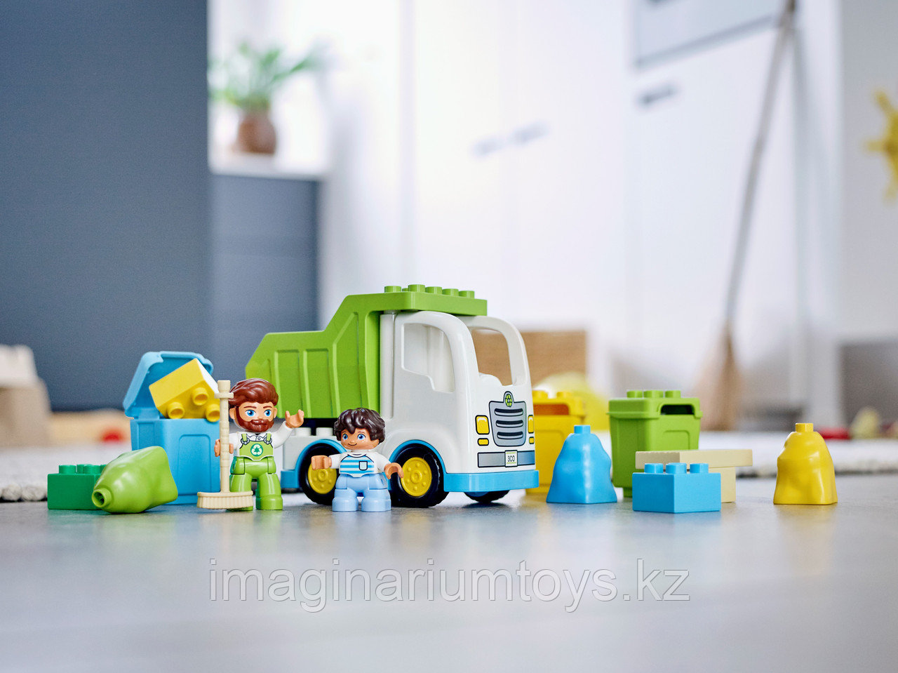 LEGO Duplo Конструктор Мусоровоз и контейнеры для раздельного сбора мусора - фото 3 - id-p91050032