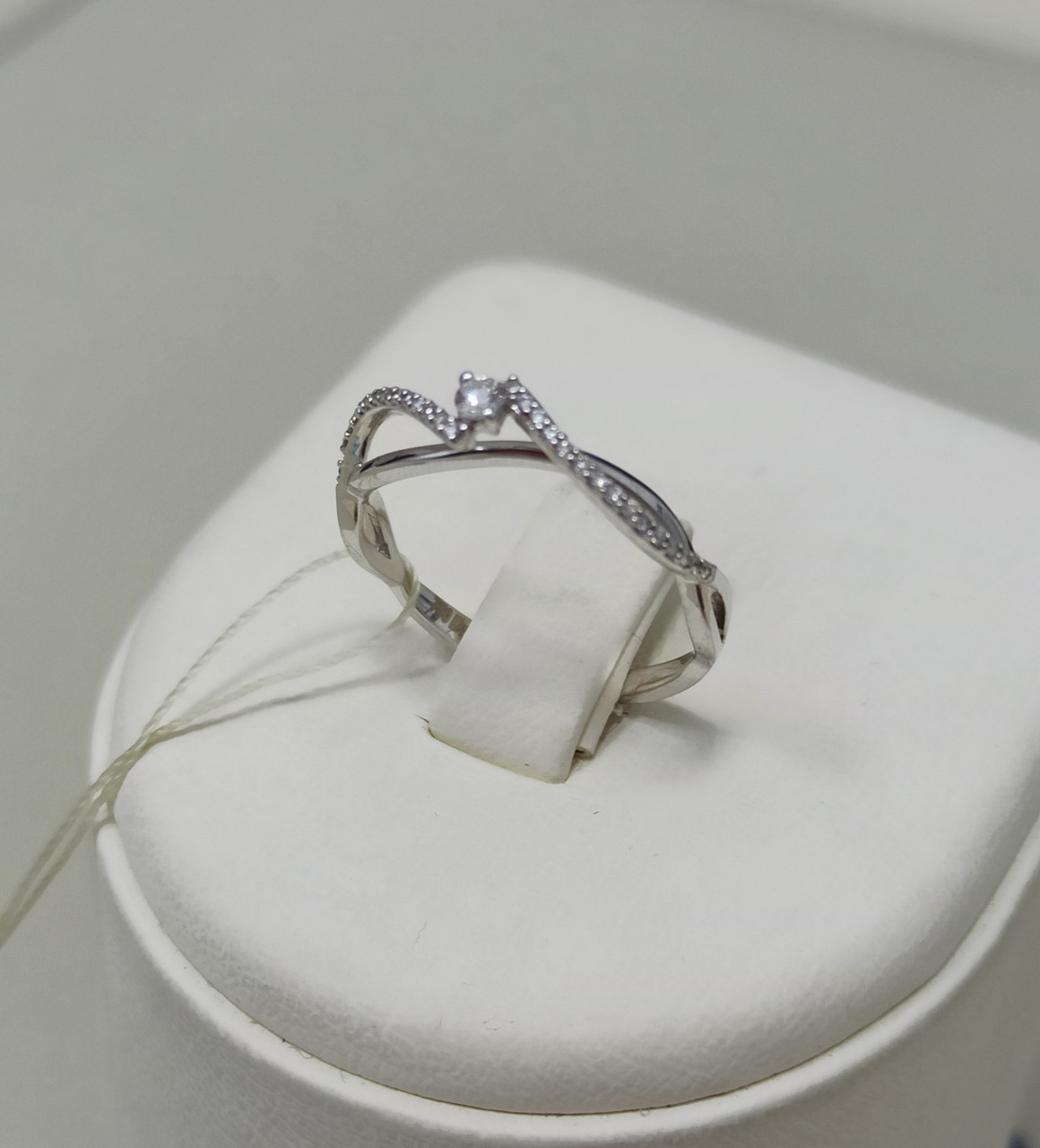 Кольцо с бриллиантом / 17,5 размер ( Шоурум ) - фото 1 - id-p91069741