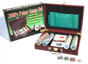 Набор для игры в покер в деревянном кейсе «Poker Game Set» (200 фишек)