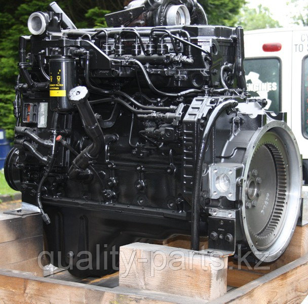 Двигатель на гусеничный экскаватор Hyundai R305LC-7.