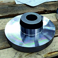 Поковка стальная круглая с уступами 16ГС ГОСТ 7062-90 кованая на прессах