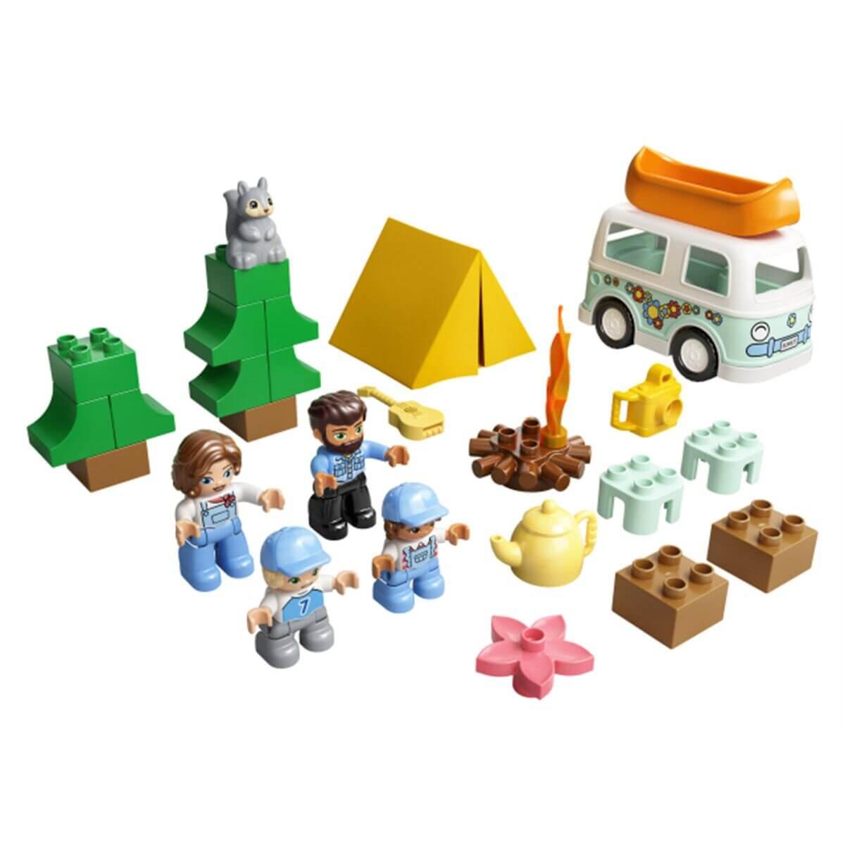 LEGO DUPLO Town Семейное приключение на микроавтобусе