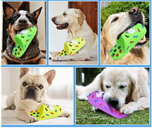 Игрушка для собак с пищалкой "Тапка" 14 см синяя