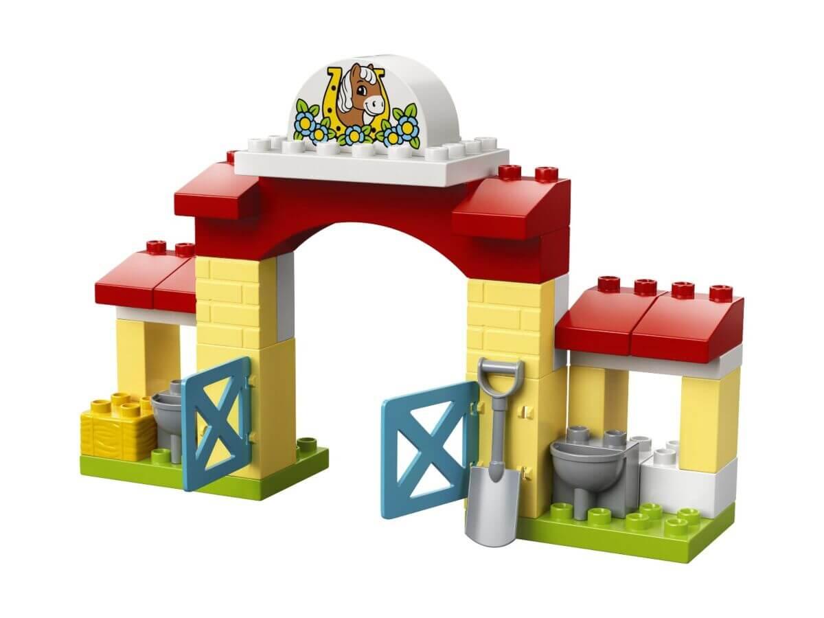 LEGO DUPLO Town Конюшня для лошади и пони