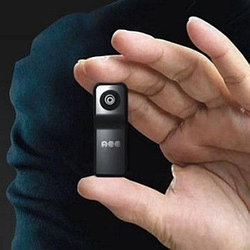 Персональная видеокамера (видеорегистратор) на клипсе Mini DV MD80