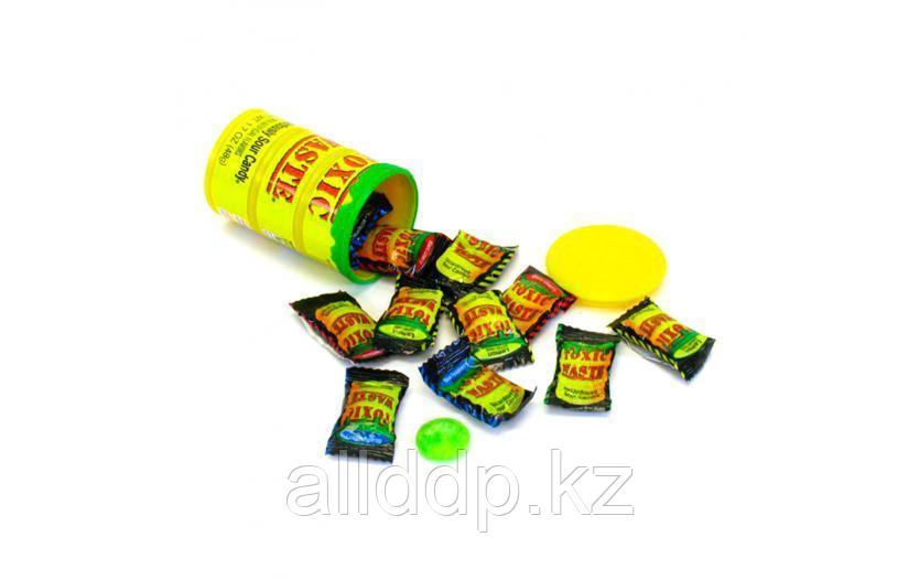 Кислые конфеты Toxic waste красный