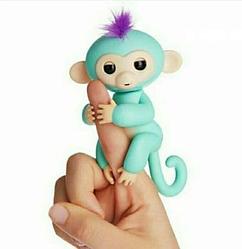 Интерактивная обезьянка Зои Fingerlings Baby Monkey, голубой