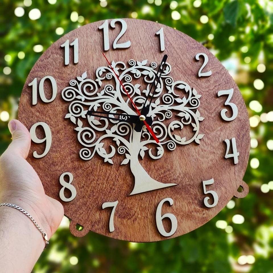 Дизайнерские настенные часы Дерево
