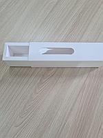 Коробка белая с конструкцией пенал с окном внешний размер 15,5*4*3,5 внут-ний размер(14,5*2,5*3,5)