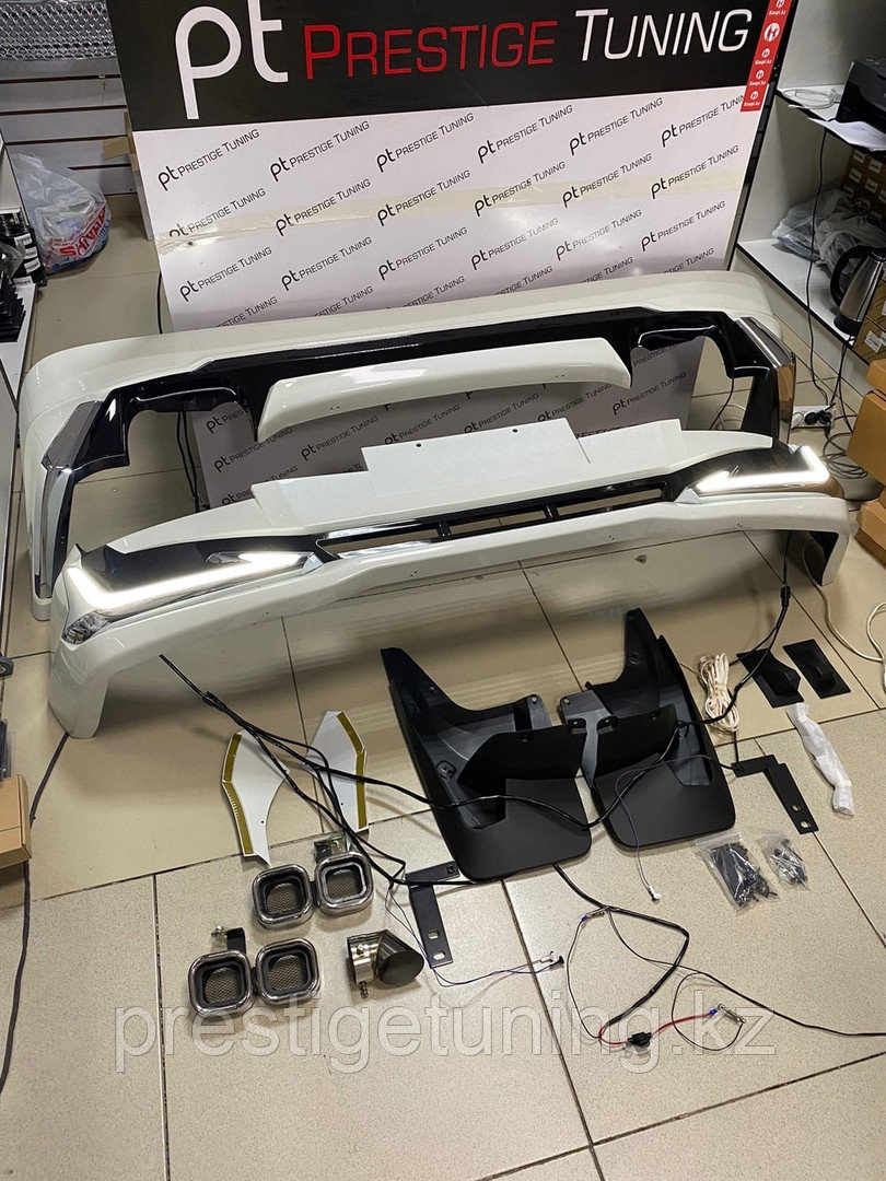 Комплект обвеса Modellista на Land Cruiser Prado 120 2003-09 (Белый цвет), фото 1