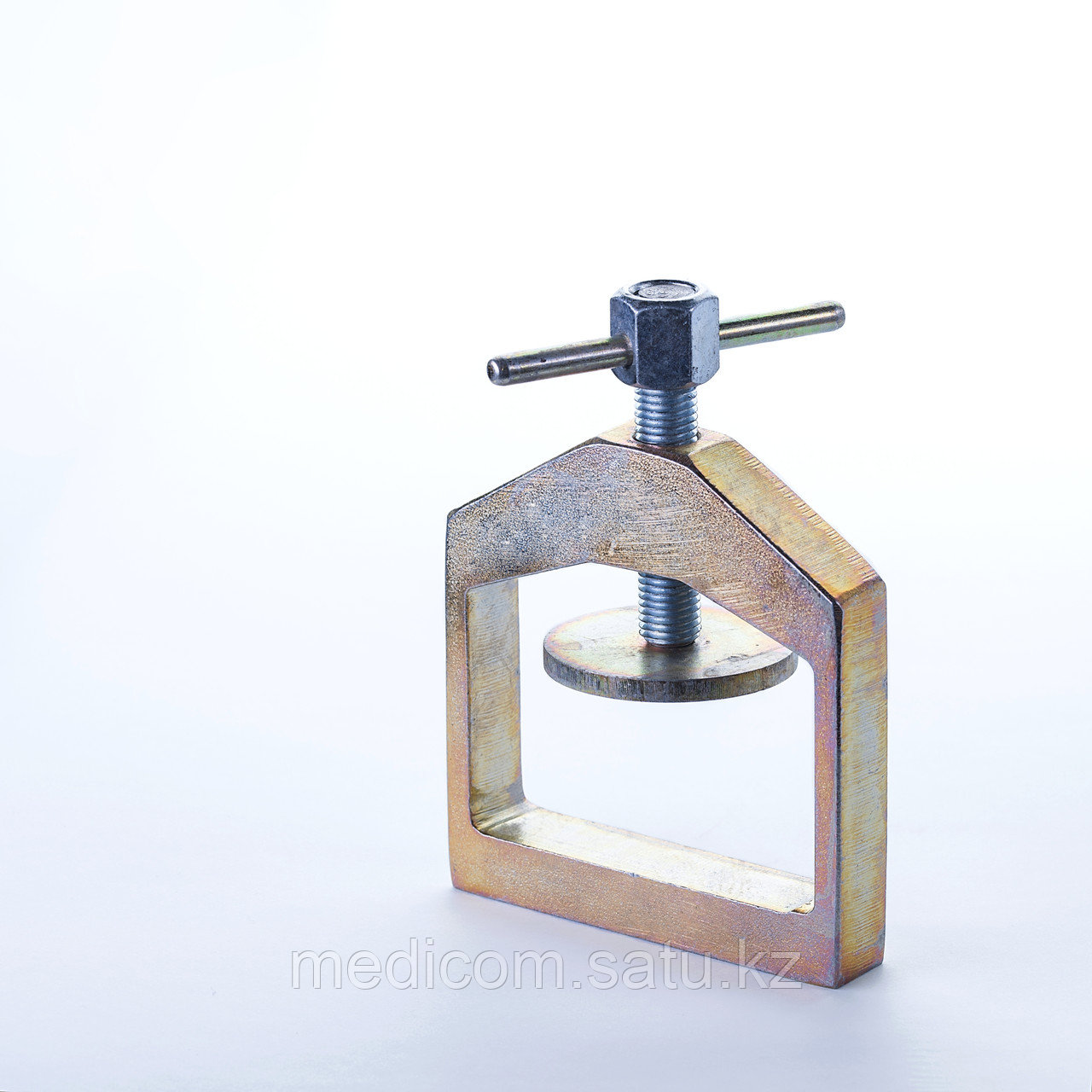 Бюгель стальной 1-кюветный с винтовым зажимом 3.020-1 (монолитная рамка) - фото 1 - id-p91497946