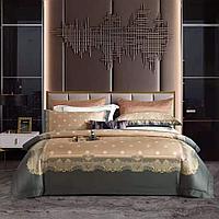 Комплект двуспального постельного белья размера KING SIZE из люкс сатина с узорами.