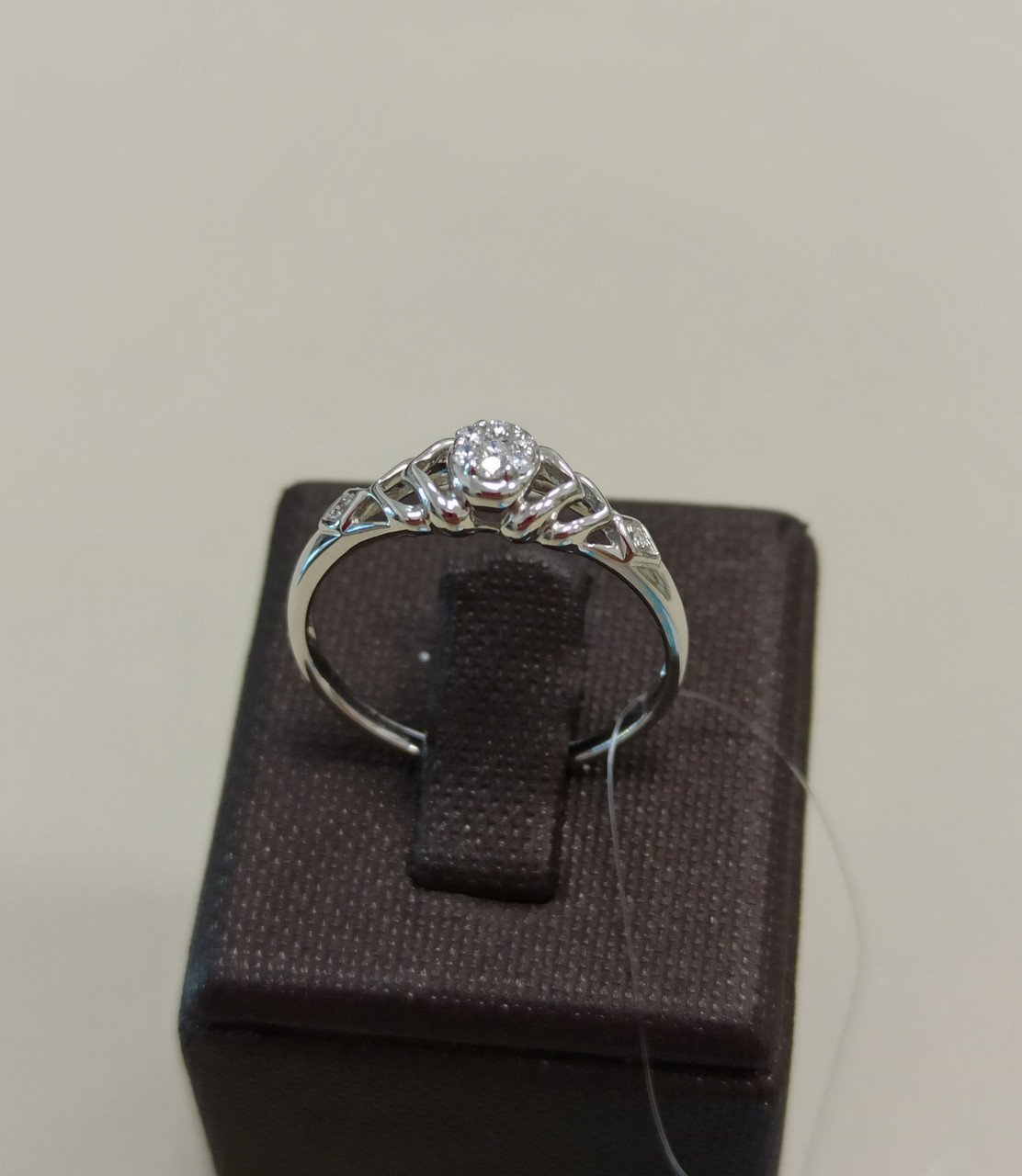 Кольцо «Клоэ» с бриллиантами / 17 размер ( Шоурум ) - фото 1 - id-p91532654